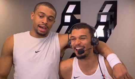 文班亚马32+12+8助率队胜黄蜂 约翰逊打断采访引热