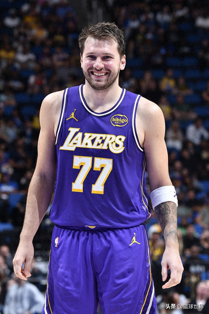 东契奇累计16次技术犯规遭停赛 罚款超27万美元引