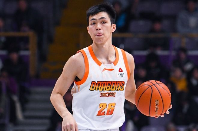 郭昊文复出率队险胜江苏终结三连败