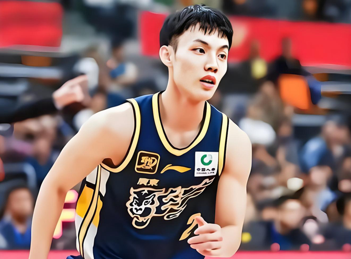 广东男篮惨遭12分逆转 徐杰14中2成输球关键