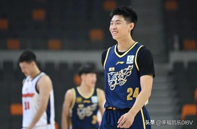广东宏远季后赛G1遭广州龙狮逆转 G2生死战考验战